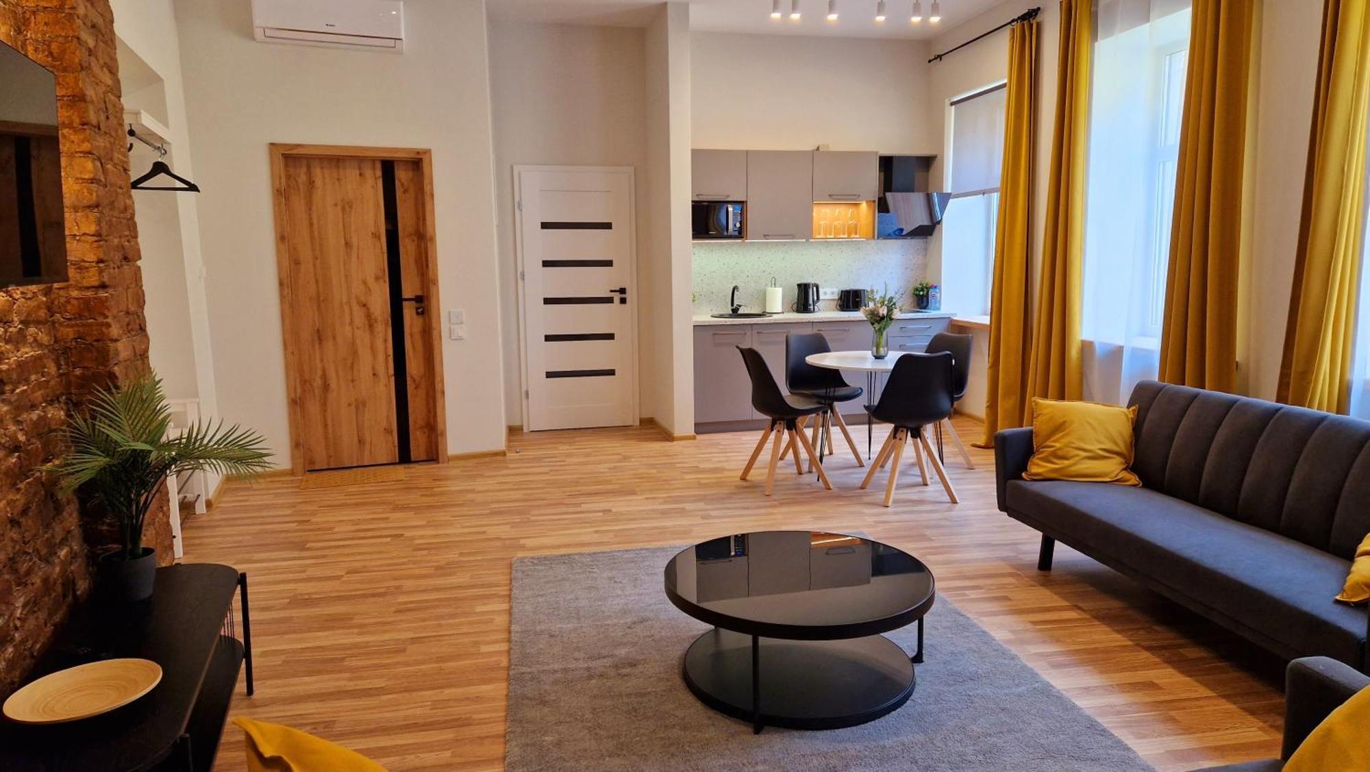 Atf Apartments Riga Esterno foto